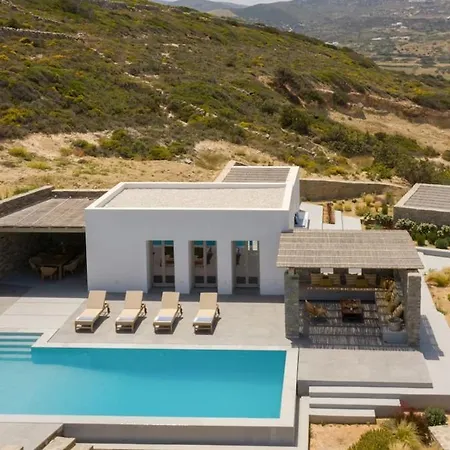 Anelya * Parikia (Paros)