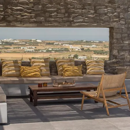 Anelya * Parikia (Paros)