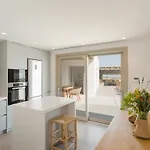 Anelya * Parikia (Paros)