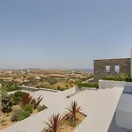Anelya Parikia (Paros)